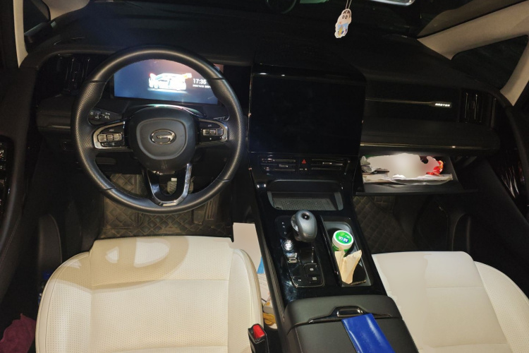 GAC Trumpchi E9 2023 #11 GAC Trumpchi E9 2023 car image #11