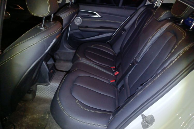 BMW 1 Series M 2023 #11 BMW 1 Series M 2023 immagine di auto #11