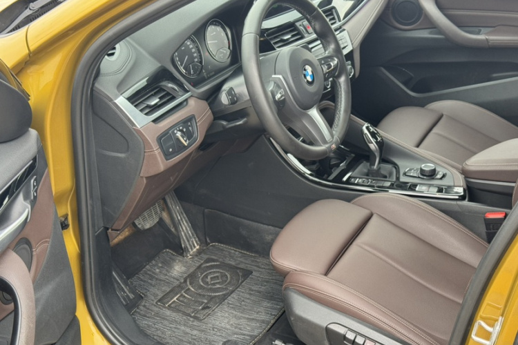 BMW X2 2020 car image #11