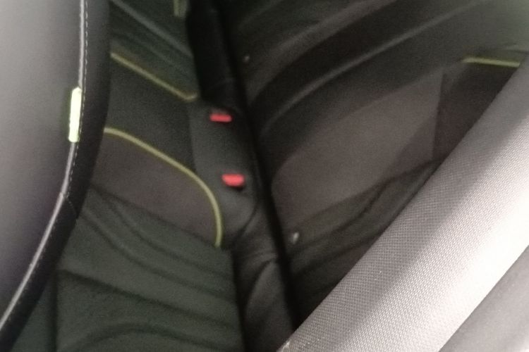 哪吒汽车 哪吒GT 2024 汽车图片 #11