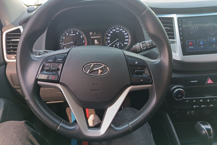 Hyundai Tucson (Imported) 2018 immagine di auto #11