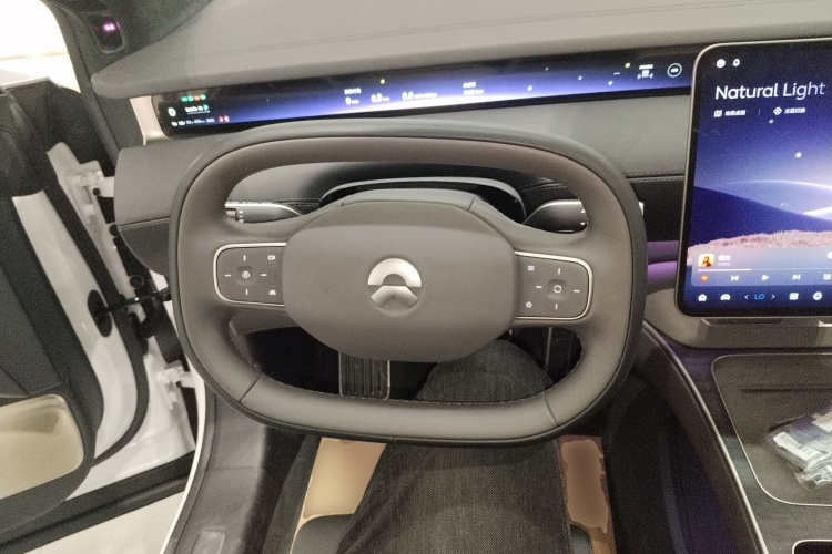 蔚来 蔚来ET9 2025 汽车图片 #11