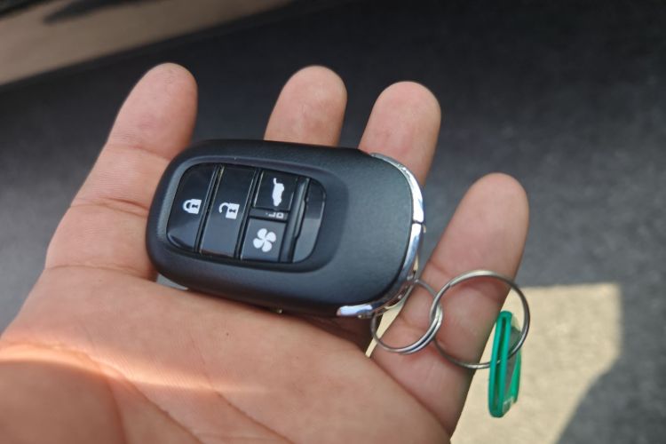 Honda e:NP2 2024 car image #11