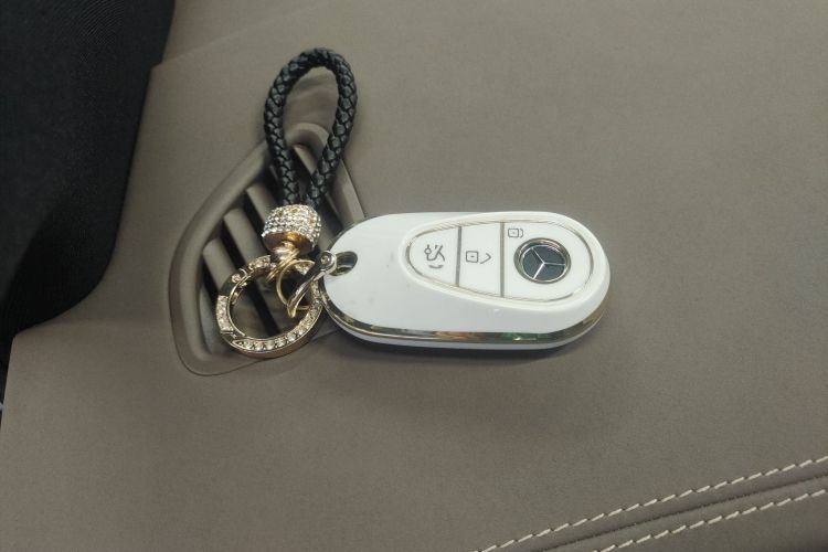 Mercedes-Benz EQE SUV 2023 car image #11