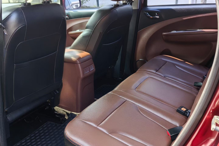 Forthing JOYEAR X5 2017 imagen de coche #11