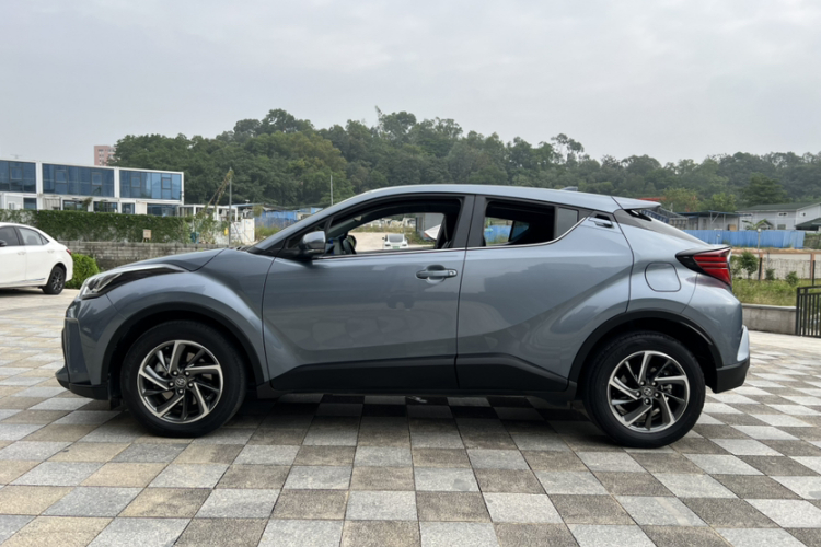 Toyota C-HR 2022 #11 Toyota C-HR 2022 immagine di auto #11