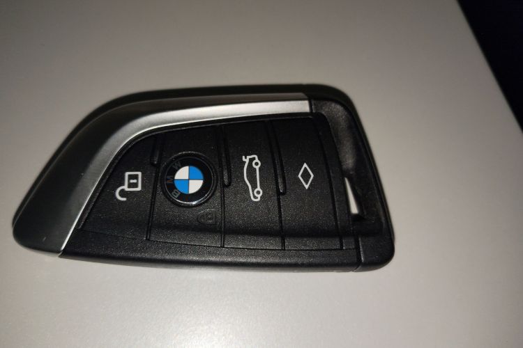 Volkswagen Bora Classic 2024 #11 Volkswagen Bora Classic 2024 car image #11