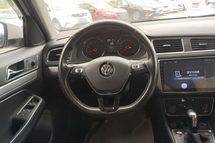 Volkswagen Gran Lavida 2018 #11 Volkswagen Gran Lavida 2018 car image #11