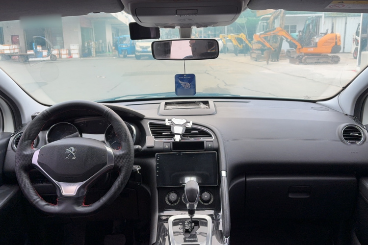 Peugeot 3008 2015 car image #11