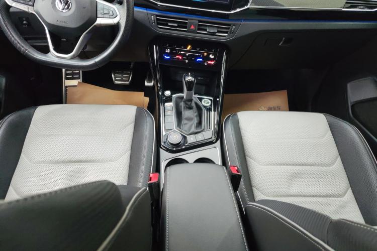 Volkswagen Tayron X 2020 immagine di auto #11