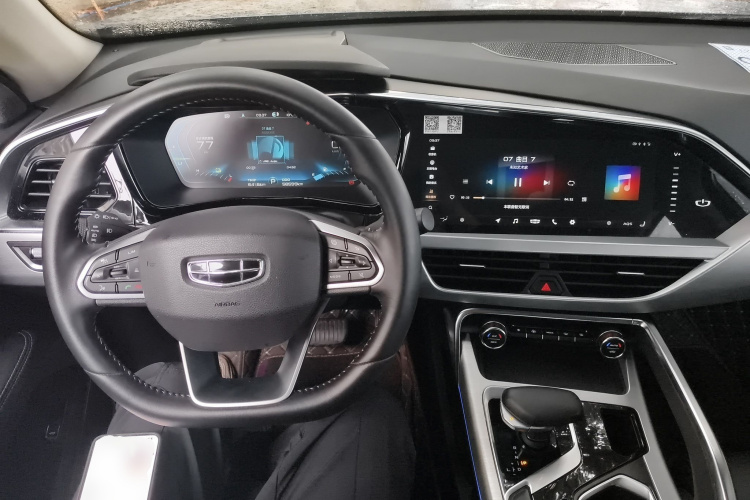 GEELY Tugella New Energy 2019 car image #11