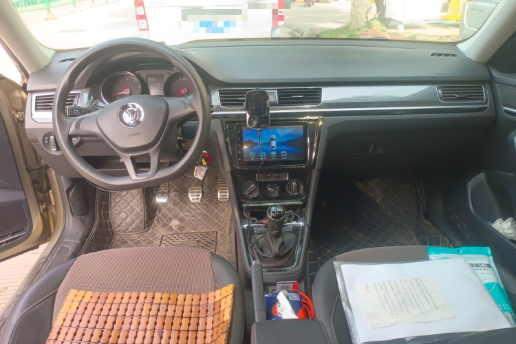 Volkswagen C-Trek 2017 immagine di auto #11