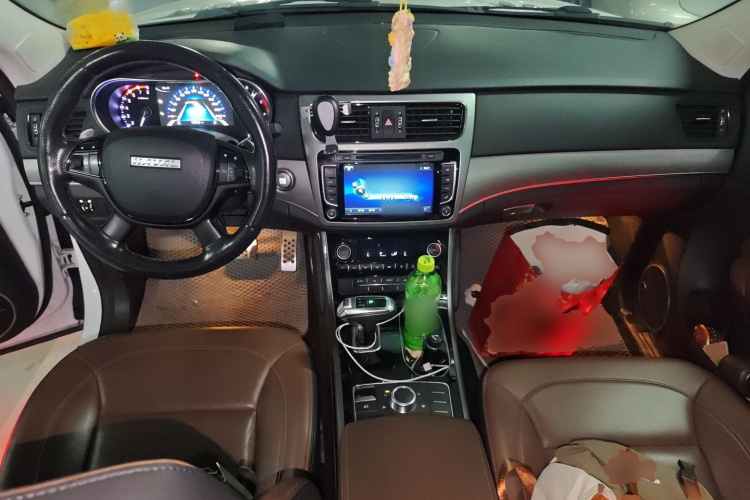 Haval H8 2018 #11 Haval H8 2018 car image #11