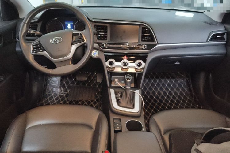Hyundai Elantra AD 2020 immagine di auto #11