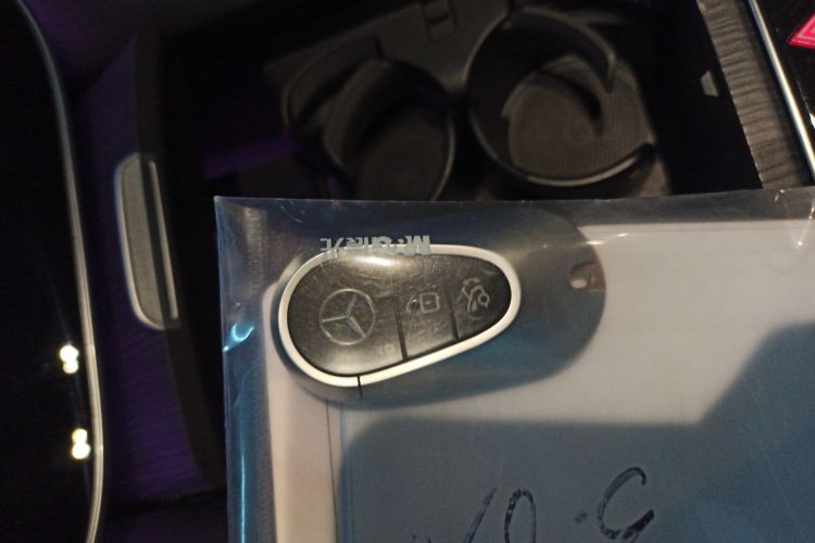 Mercedes-Benz EQS Class 2023 #11 Mercedes-Benz EQS Class 2023 car image #11