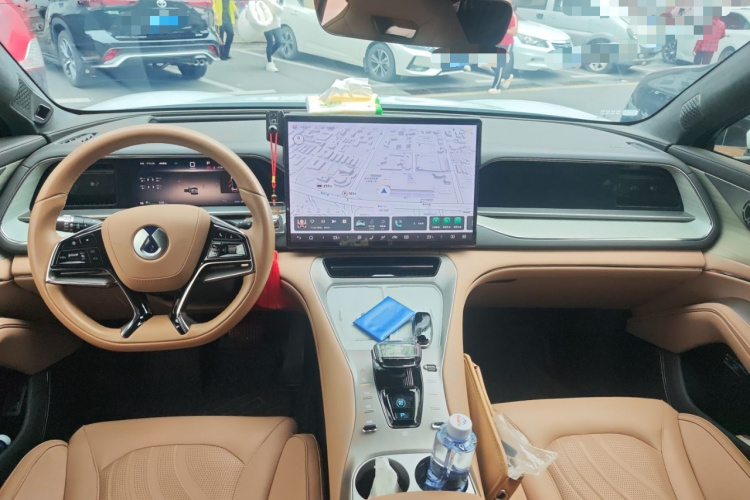 Denza N7 2023 car image #11