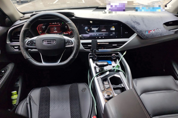 GEELY Tugella New Energy 2019 car image #11