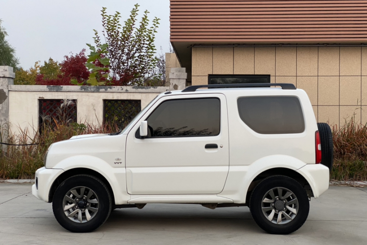 Suzuki Jimny (Imported) 2017 immagine di auto #11