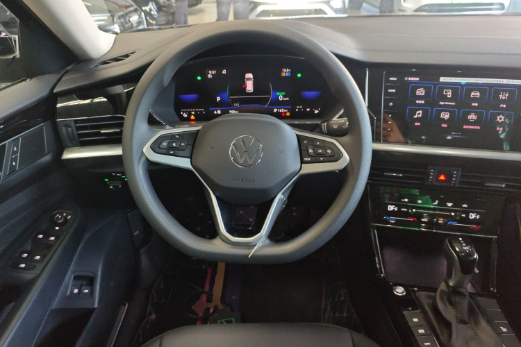 Volkswagen Passat New Energy 2025 #11 Volkswagen Passat New Energy 2025 car image #11