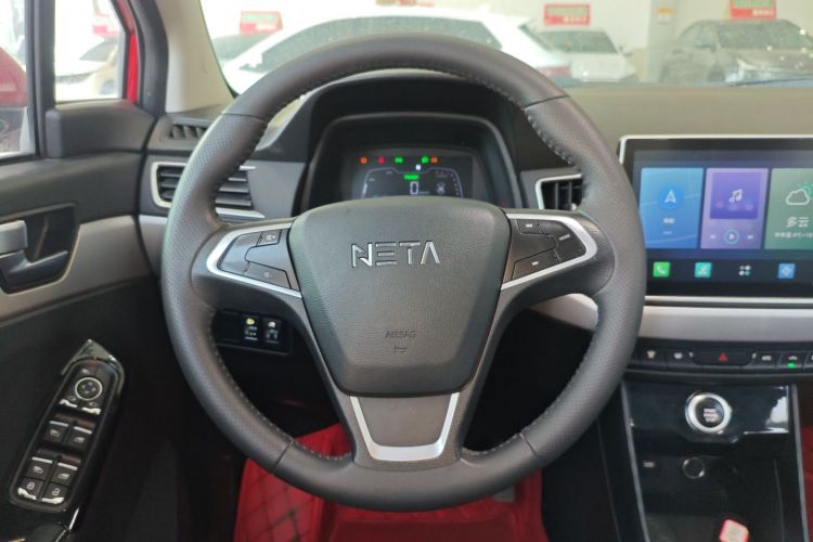 哪吒汽车 哪吒N01 2020 汽车图片 #11