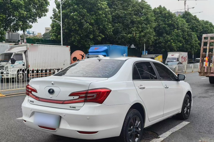 BYD Qin New Energy 2018 car image #11