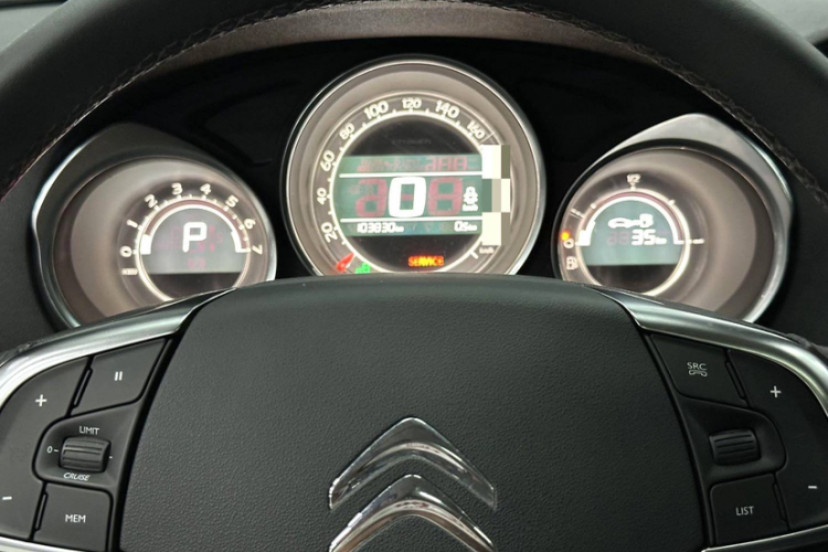 Citroen C4L 2017 image de voiture #11