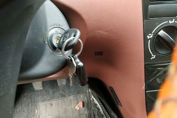 BYD F3R 2018 #11 BYD F3R 2018 car image #11