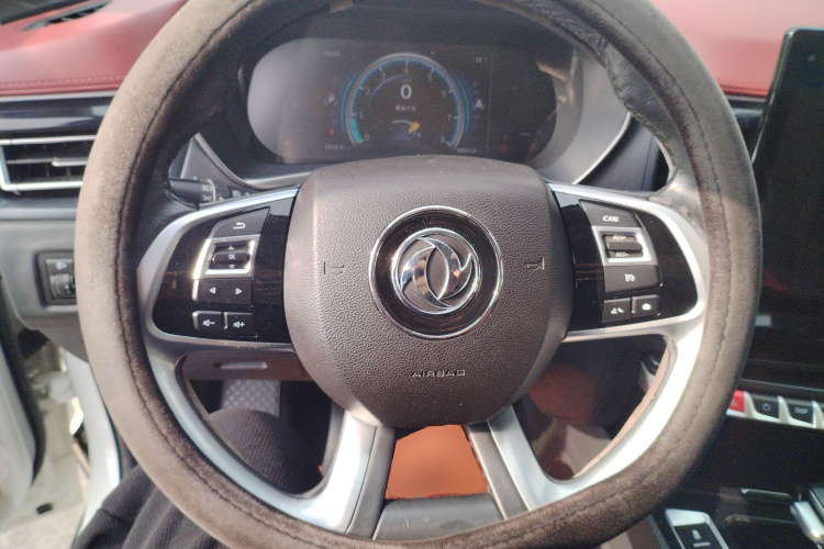 T5 2019 car image #11