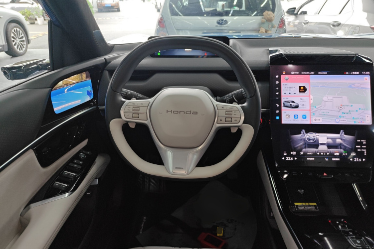 Honda S7 2025 immagine di auto #11