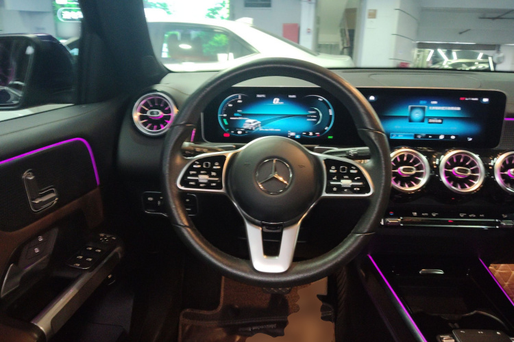 Mercedes-Benz GLB Class 2020 #11 Mercedes-Benz GLB Class 2020 car image #11