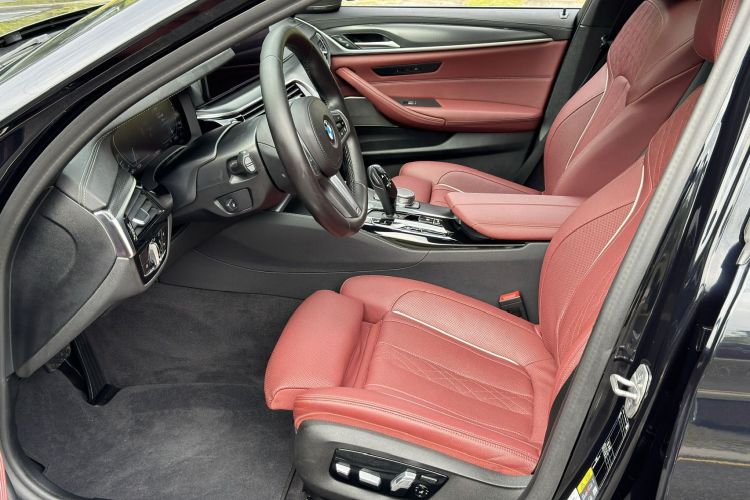 BMW M5 New Energy 2021 #11 BMW M5 New Energy 2021 car image #11