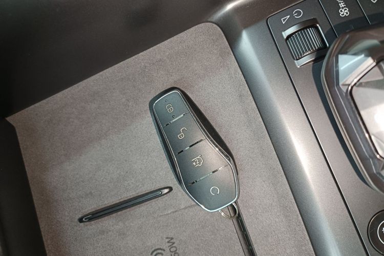 BYD SongL EV 2025 car image #11