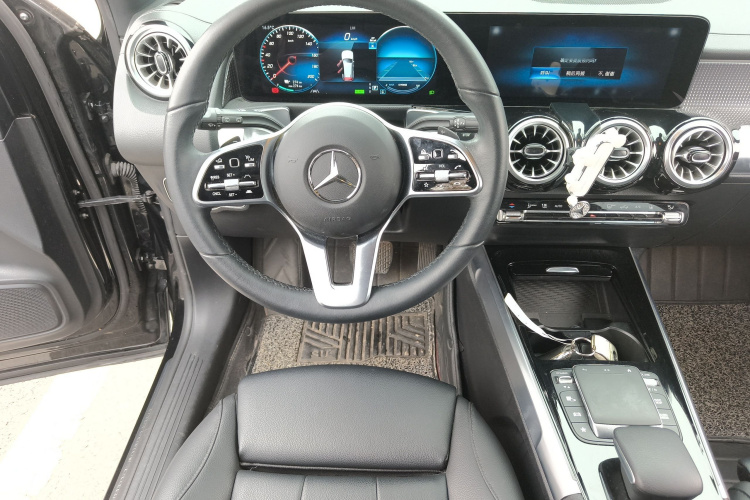 Mercedes-Benz EQB Class 2023 #11 Mercedes-Benz EQB Class 2023 car image #11