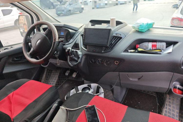 Ford Transit 2021 car image #11