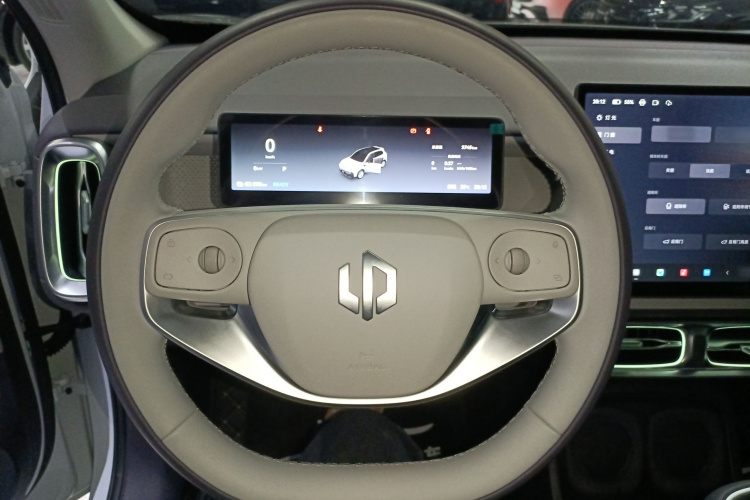 零跑汽车 零跑B10 2025 汽车图片 #11