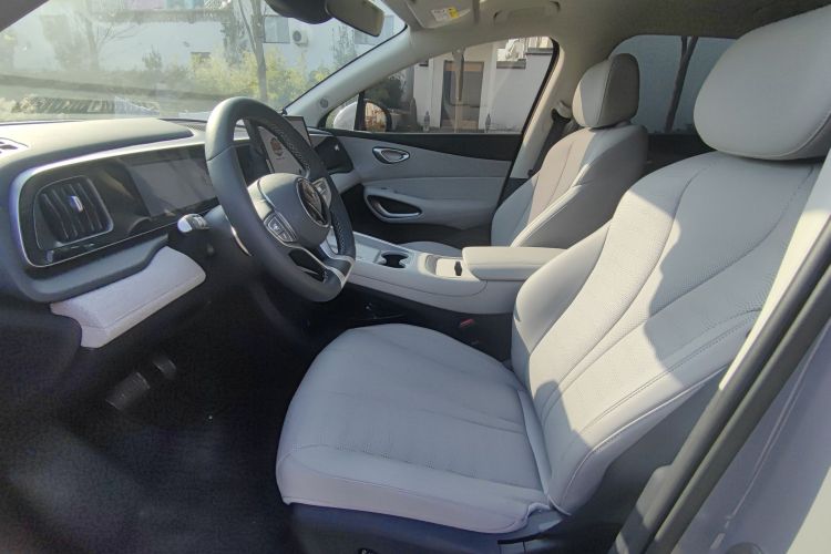 BYD Sea Lion 05 EV 2025 #11 BYD Sea Lion 05 EV 2025 car image #11