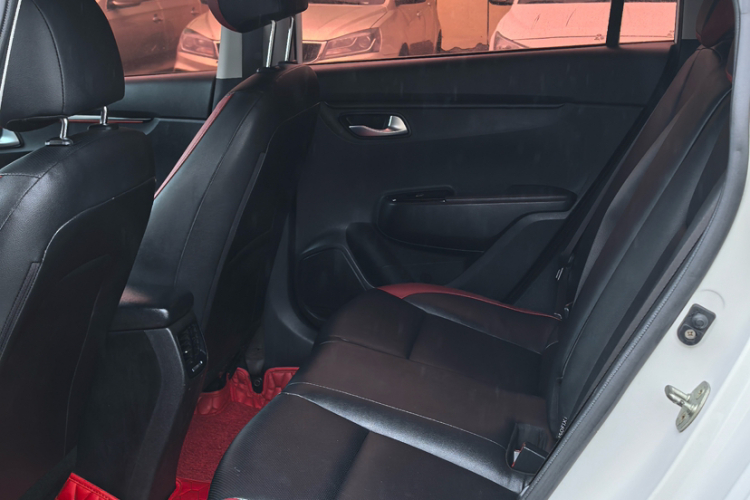 Kia Rio Cross 2019 immagine di auto #11