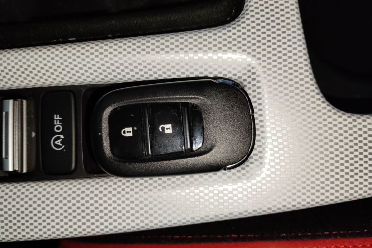 Honda Civic (Imported) 2024 #11 Honda Civic (Imported) 2024 car image #11