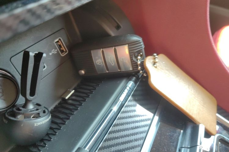 MG 6 New Energy 2020 immagine di auto #11