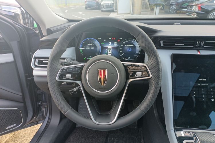 HongQi H5 PHEV 2025 #11 HongQi H5 PHEV 2025 immagine di auto #11