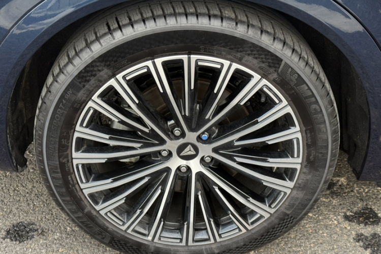 Deepal S09 2025 car image #11