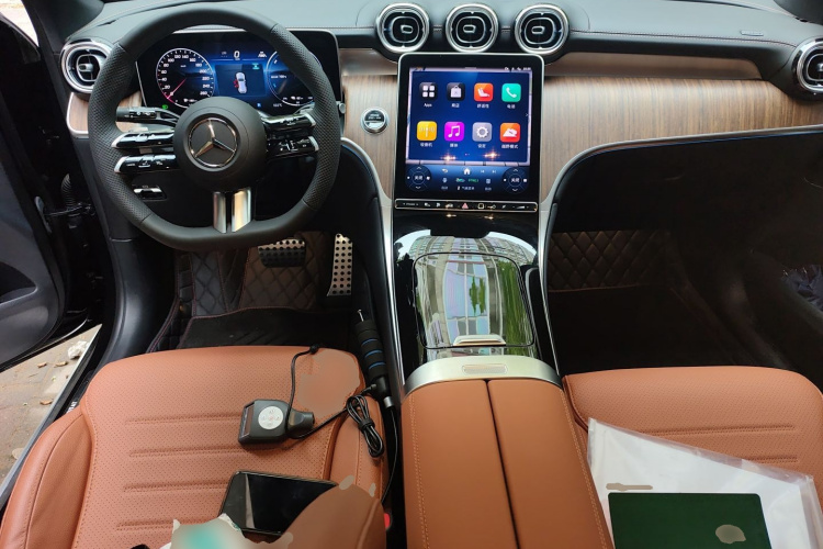 Mercedes-Benz GLC Class New Energy 2025 imagen de coche #11