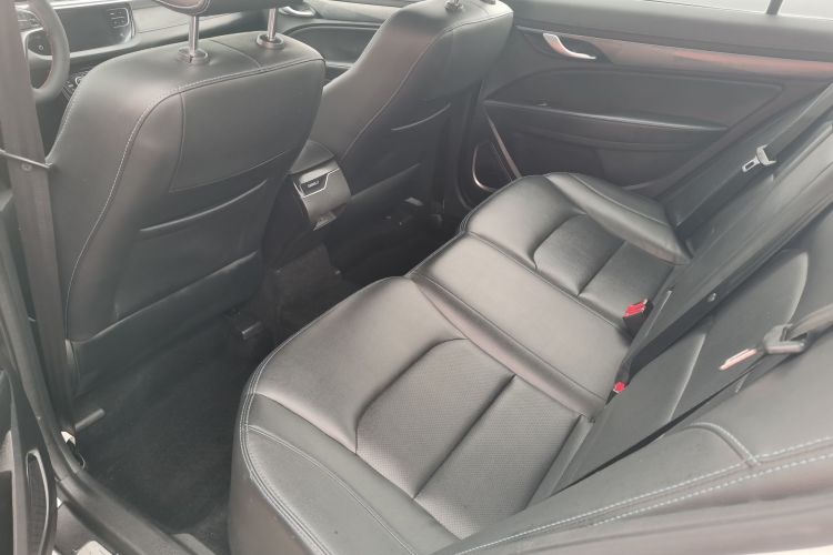 GEELY Emgrand New Energy 2018 car image #11