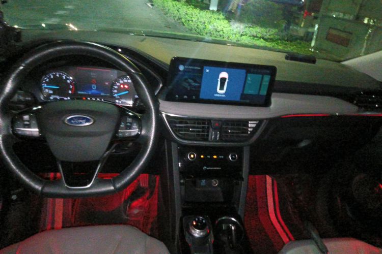 Ford Escape (Imported) 2021 car image #11