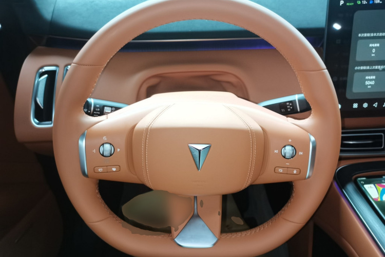 Deepal S09 2025 car image #11