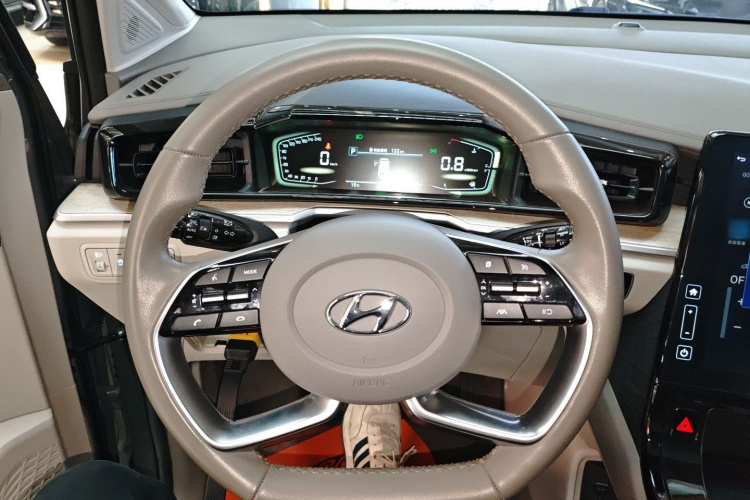 Hyundai Custo 2023 #11 Hyundai Custo 2023 car image #11