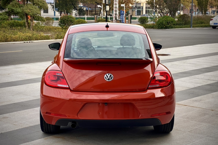 Volkswagen Beetle 2016 car image #11