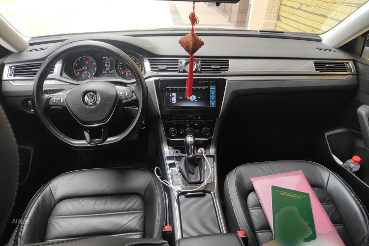 Volkswagen Passat 2016 car image #11