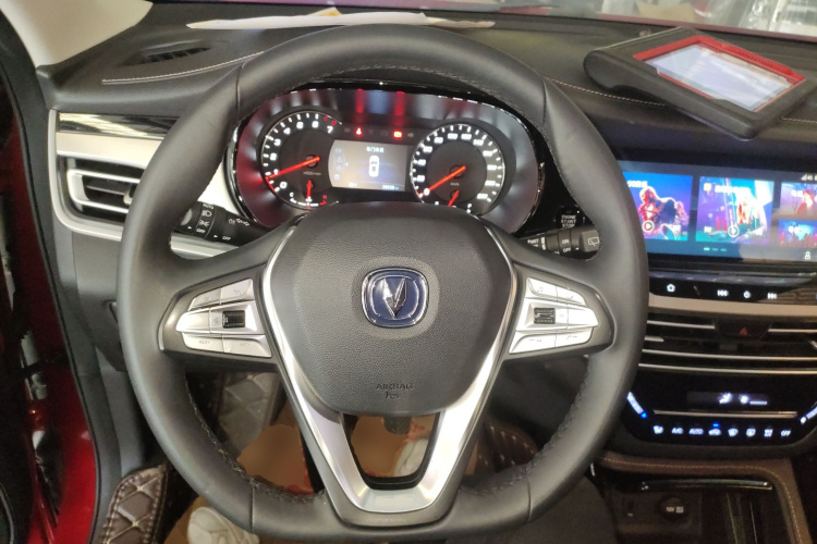 Changan CS35MAX 2018 car image #11