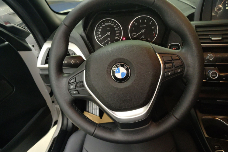 BMW 2 Series (Imported) 2016 car image #11